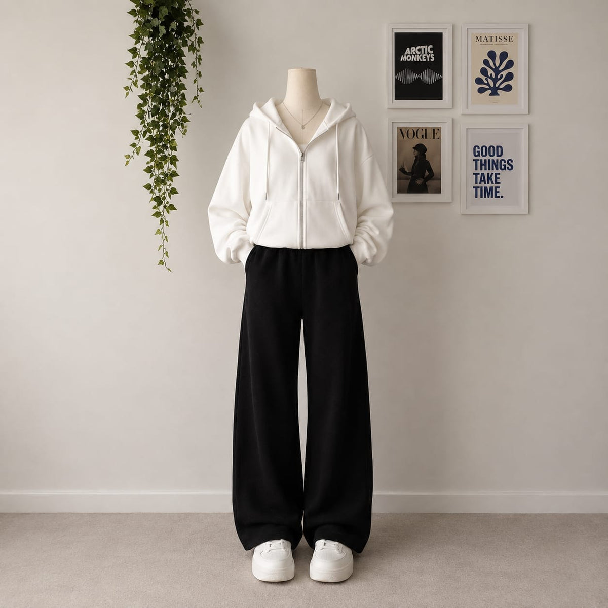 White Zipper With Black Flapper